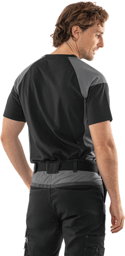 300505-556-F556_modelback01.png