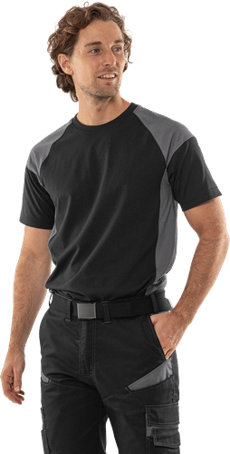 300505-556-F556_modelfront01.png