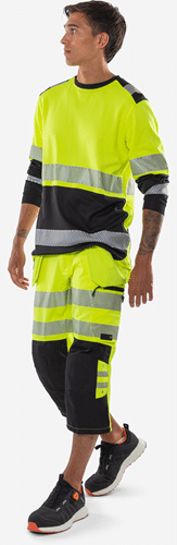 301056-171-F171_modelback02.png