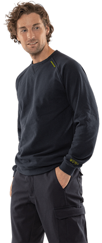 301176-544-F544_modelfront01.png