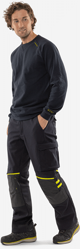 301176-544-F544_modelfront02.png
