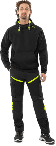 301425-557-F557_modelback02.png