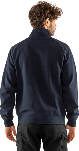 301426-557-F557_modelback01.png