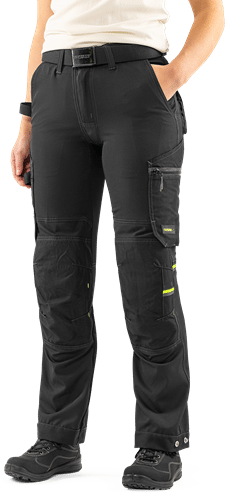 301459-940-F940_modelfront01.png