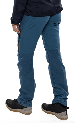 131302-546-F546_modelback01.png