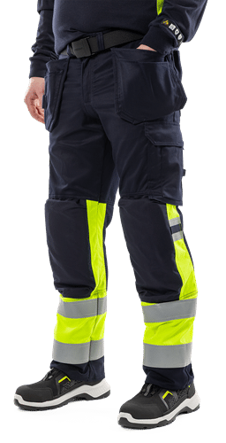 301676-171-F171_modelfront01.png