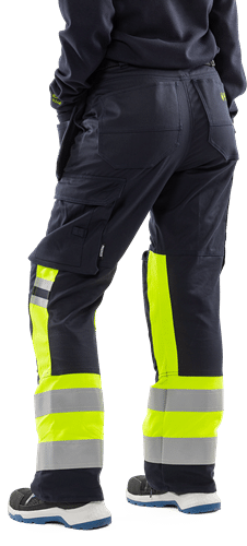 301678-171-F171_modelback01.png