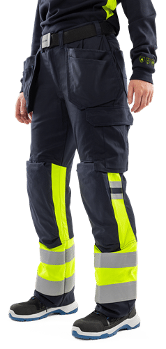 301678-171-F171_modelfront01.png