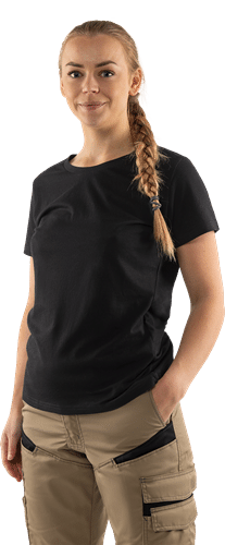 100245-940-F940_modelfront01.png 100245-940-F940_modelfront01.png