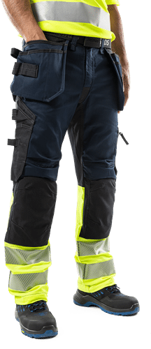 301441-172-F172_modelfront02.png 301441-172-F172_modelfront02.png